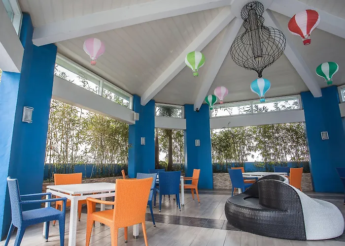 Y2 Residence Hotel Managed By Hii Makati City