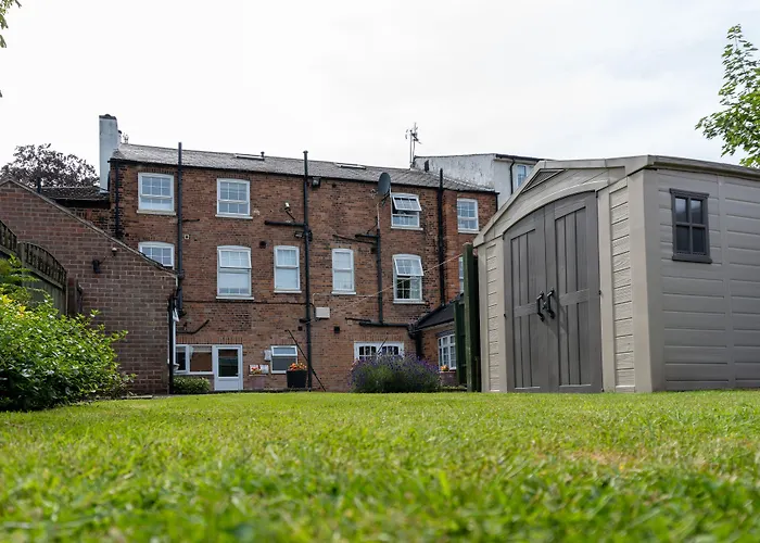 The Lawns Guest House