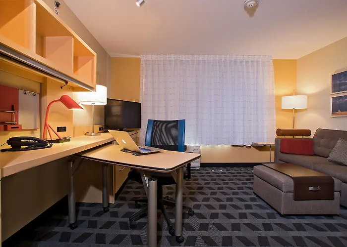 Towneplace Suites By Marriott Garden City
