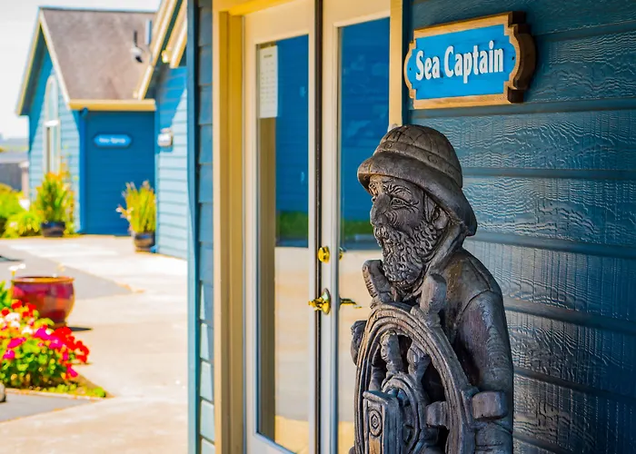 Surf And Sand Lodge