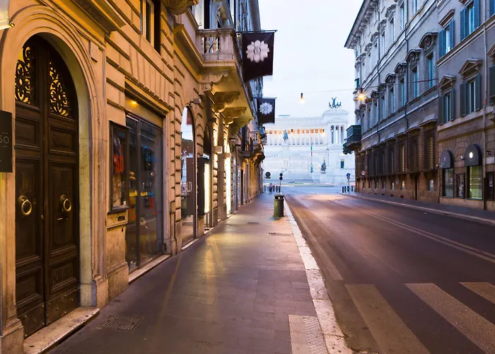 Via Del Corso Home Roma