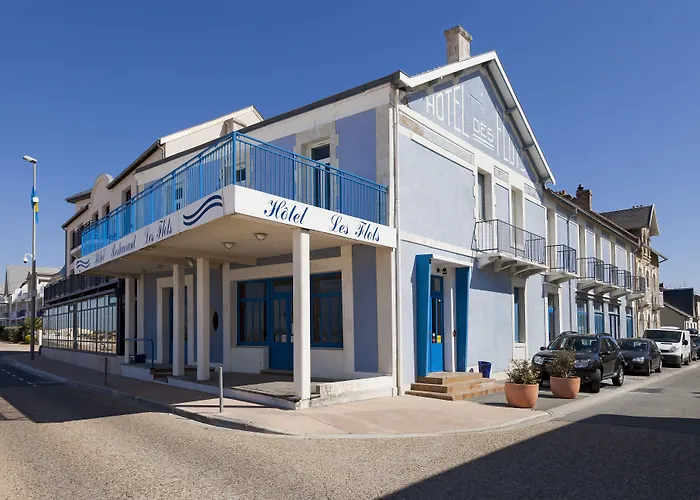 Les Flots - Hôtel et Restaurant face à l'océan - Châtelaillon-Plage