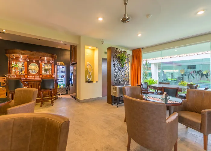 Hotel Ecce Inn & Spa