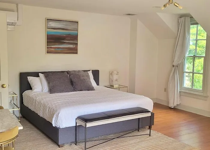Pinetown Bridge Bnb Llc