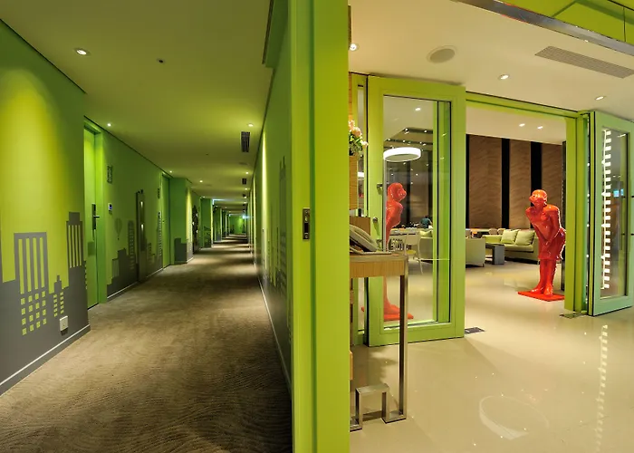 Green World Hotel - Zhonghua