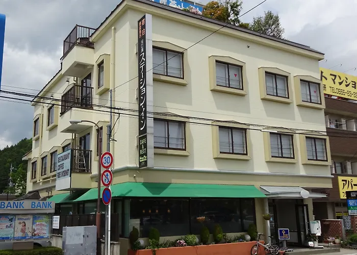 Kawaguchiko Station Inn