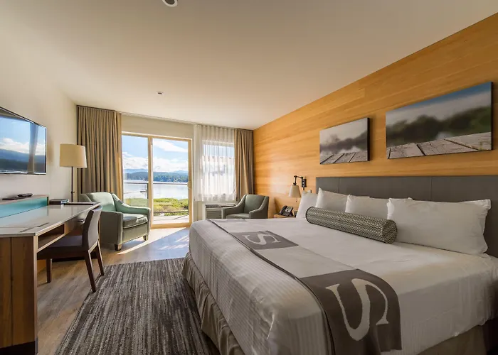 Sproat Lake Landing Resort Great Central