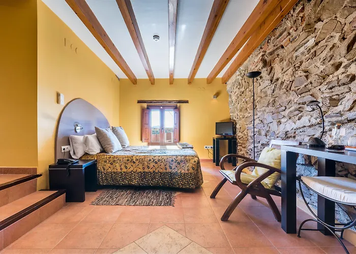 Hotel Cal Llop