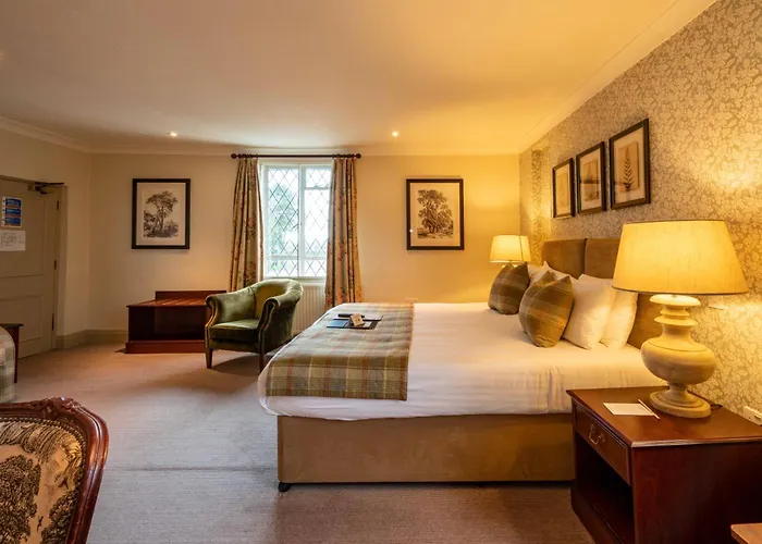 Hadley Bowling Green Inn