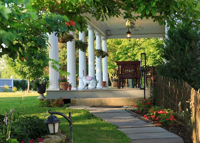 L'Auberge Provencale Inn & Restaurant