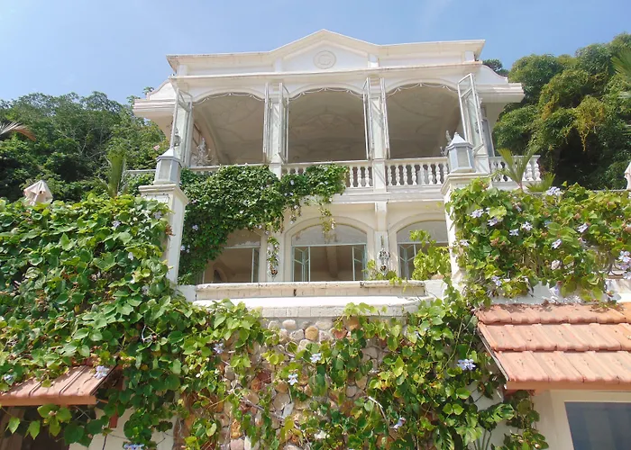 Villa Caprichosa Boutique Hotels