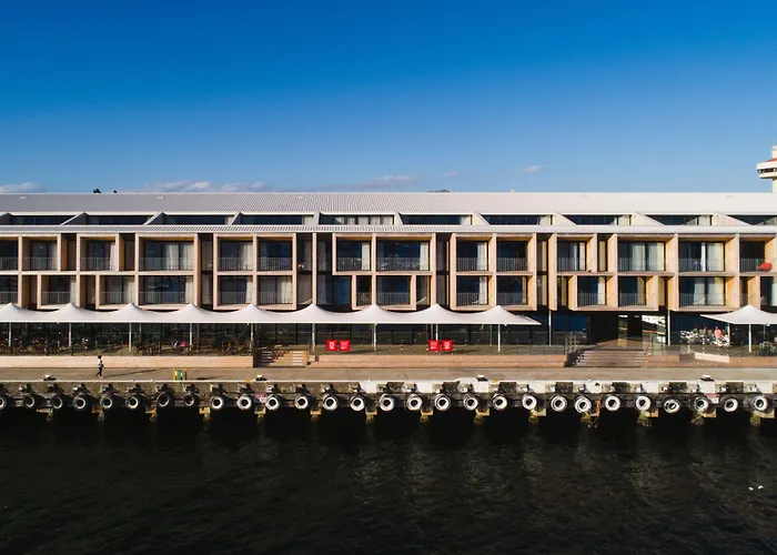 Macq 01 Hotel