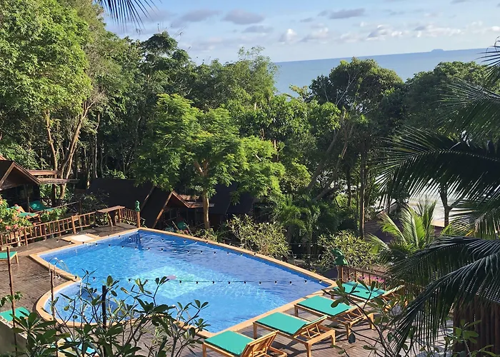 Koh Jum Ocean Beach Resort