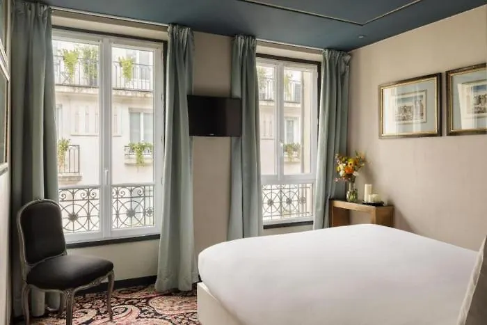 New Hotel Republique Paris