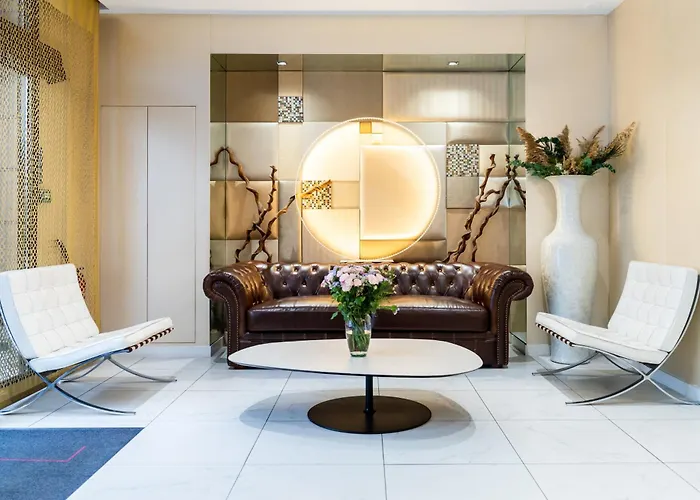 Le 7 Eiffel Hotel By Malone