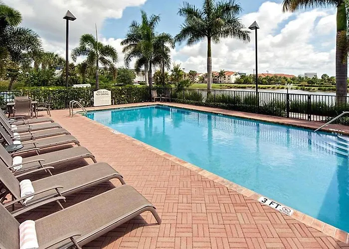 Hawthorn Extended Stay By Wyndham West Palm Beach Airport