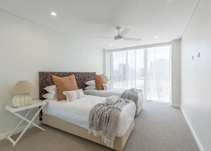 Astina Suites, Forster