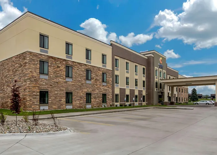Comfort Inn & Suites Ames Near Isu Campus