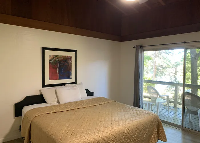 Alta Sierra Village Inn