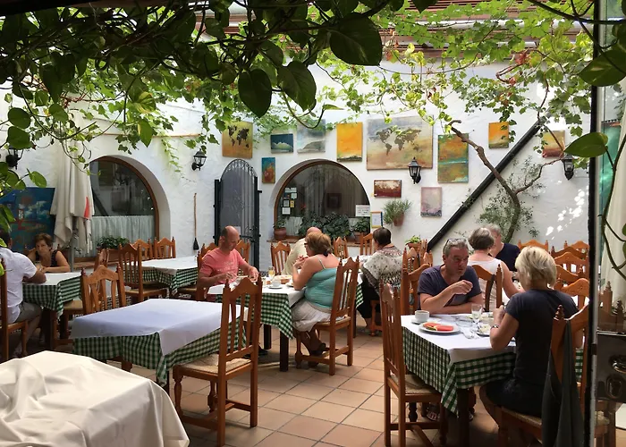 Hotel Restaurante Blanco y Verde