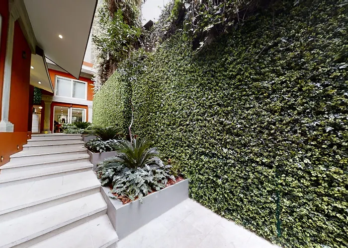 Casa Fontana Suites
