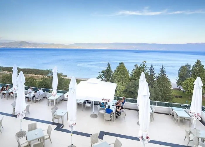 Hotel Izgrev Spa & Aquapark