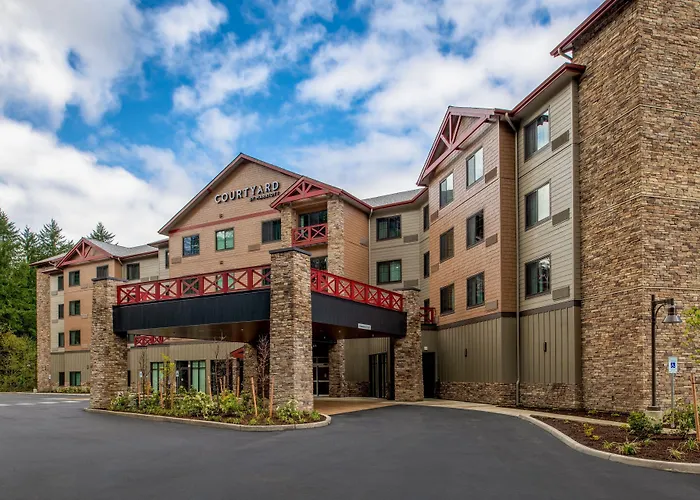 Courtyard By Marriott Olympia