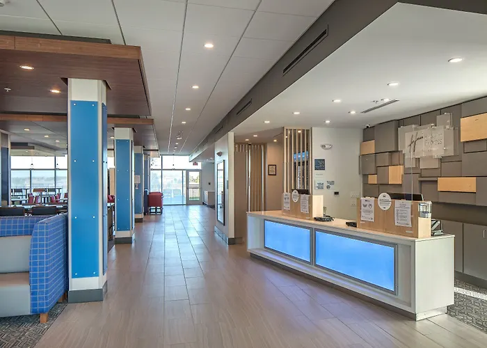 Holiday Inn Express & Suites - West Omaha - Elkhorn By Ihg