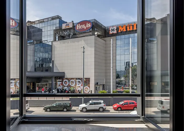 Cora Hotel