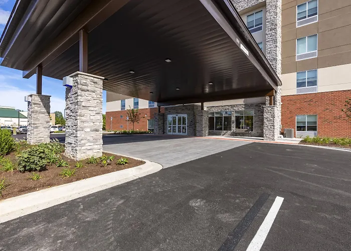 Holiday Inn Express & Suites Chicago - Hoffman Estates By Ihg