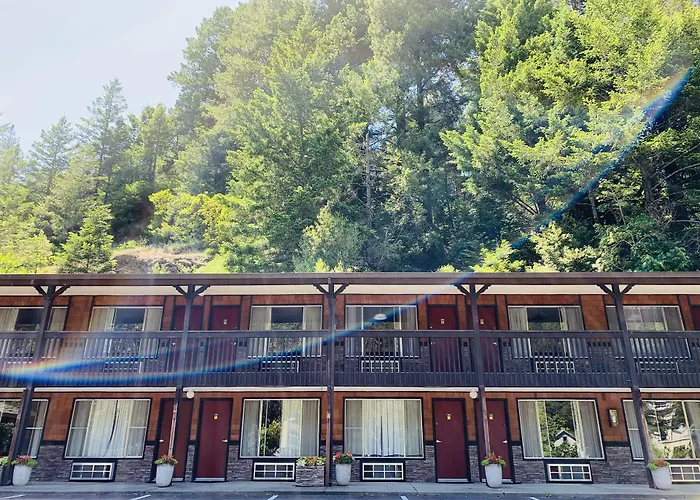 The Occidental Lodge