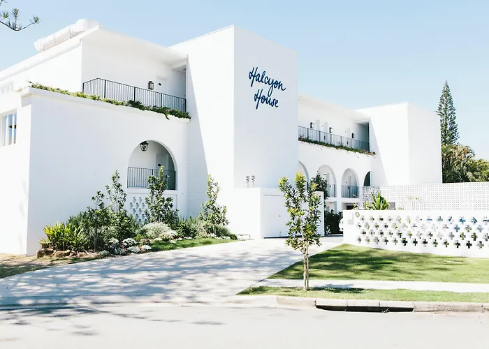 Halcyon House