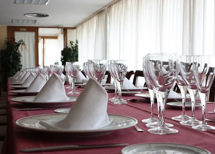 Hotel Rausan Alfajarín