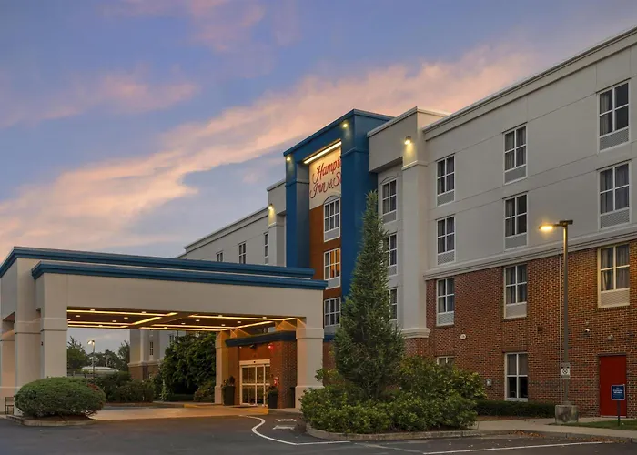 Hampton Inn & Suites By Hilton Plymouth