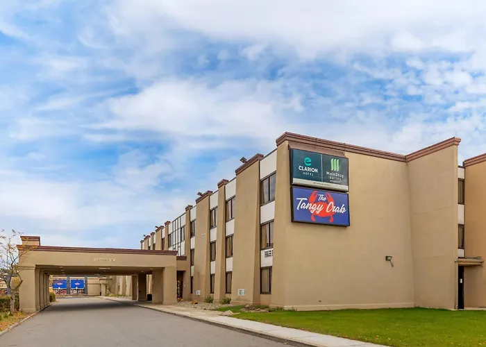 Clarion Hotel & Conference Center Lansing West