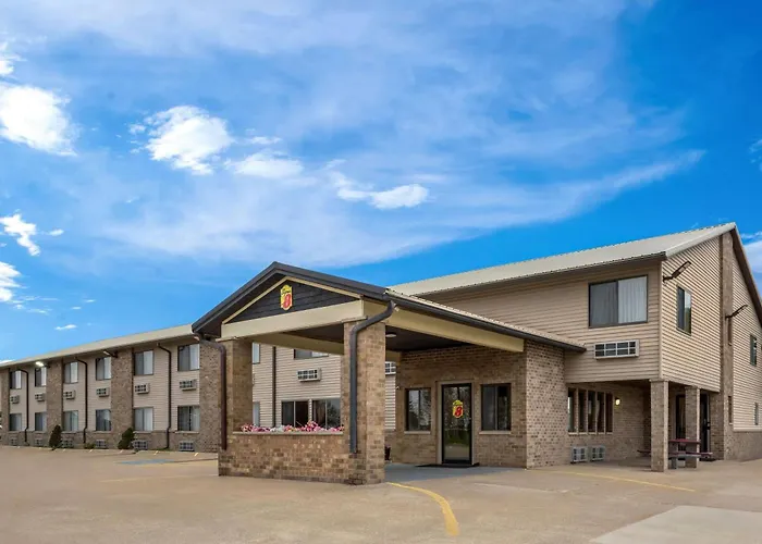Super 8 By Wyndham Jefferson