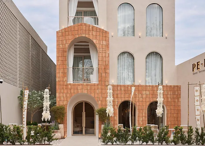 Pe-La Thapae Boutique Hotel