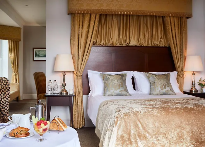Macdonald Old England Hotel & Spa