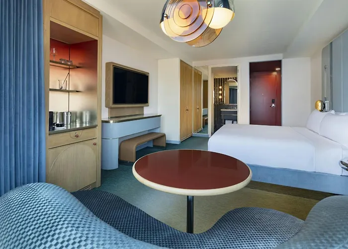 W Hoboken Hotel