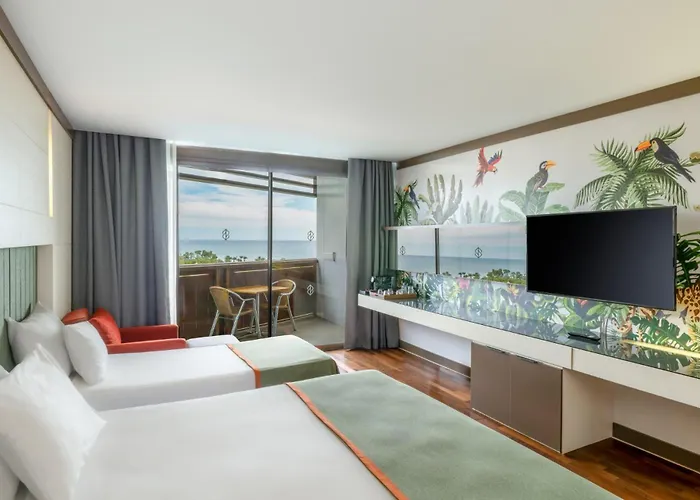 Nirvana Cosmopolitan Hotel - Convention&Sports Center