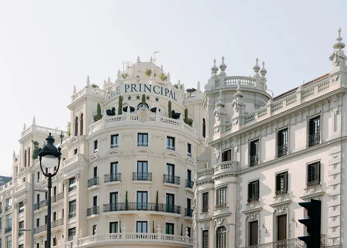 Principal , Small Luxury s