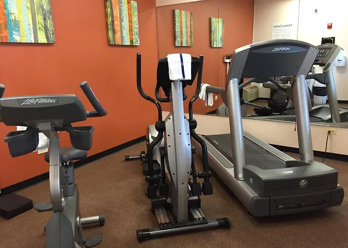 Holiday Inn Express Hotel & Suites Chicago-Algonquin By Ihg