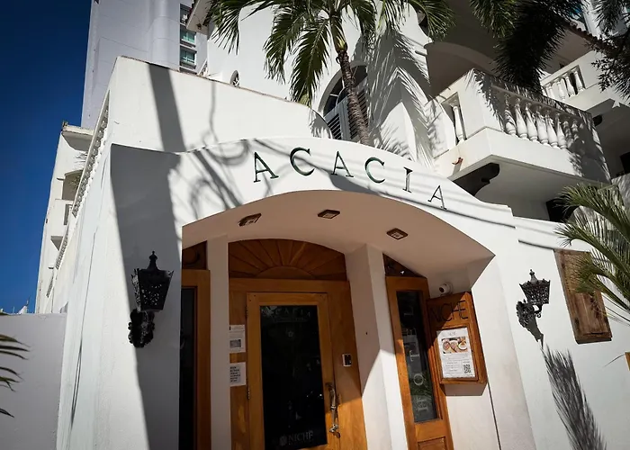 Acacia Boutique