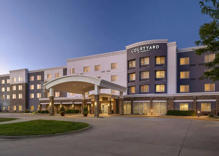 Courtyard Des Moines Ankeny Hotel