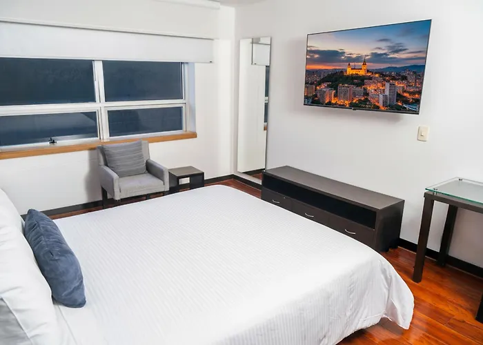 One Sixteen Hotel