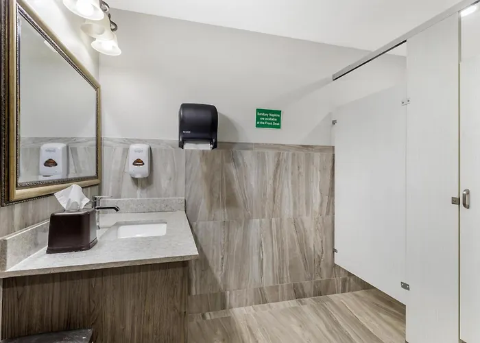 Best Western Plus First Coast Inn And Suites
