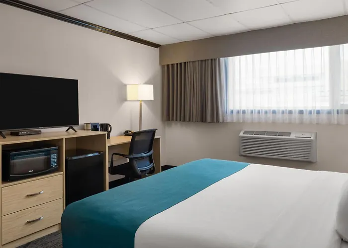 Sternwheeler Hotel & Conference Centre, Trademark By Wyndham