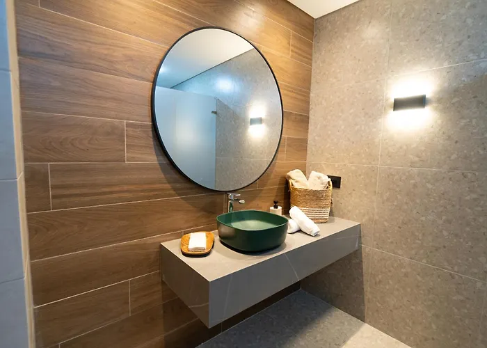 Zi One Luxury
