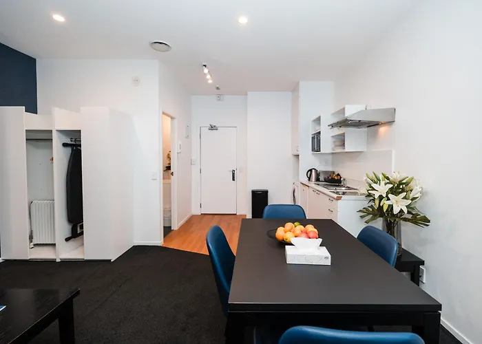 Gilmer Apartment Hotel