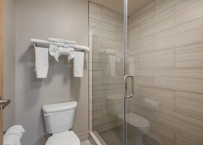 Best Western Sawtooth Inn And Suites
